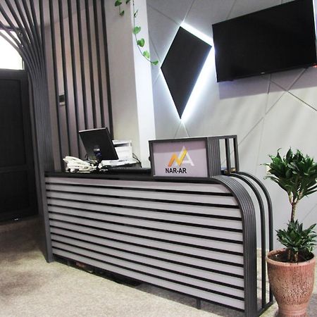 Nice Hotel Ереван Екстериор снимка