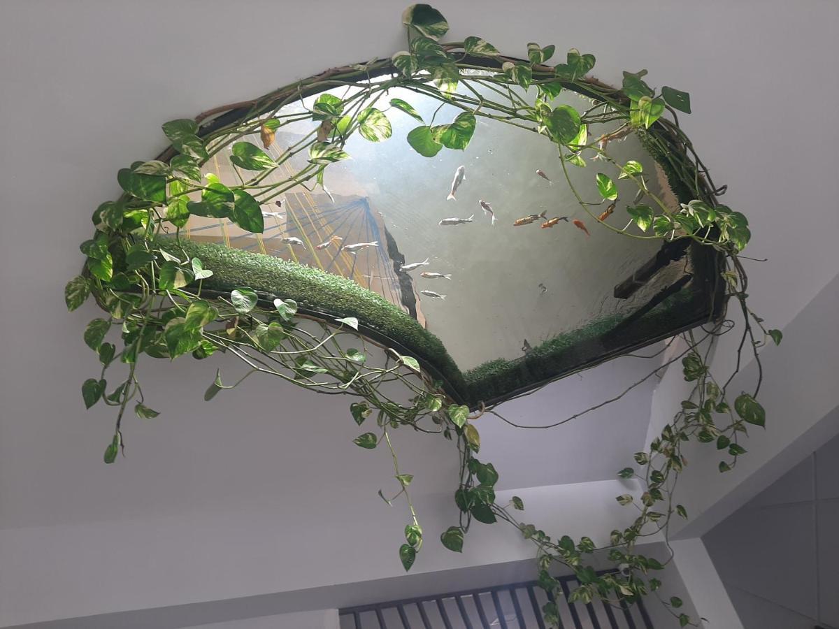 Nice Hotel Ереван Екстериор снимка